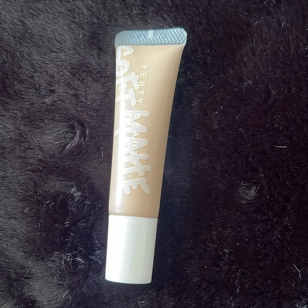 Fenty 185 Pro Filt’r Soft Mini Matte Longwear Foundation